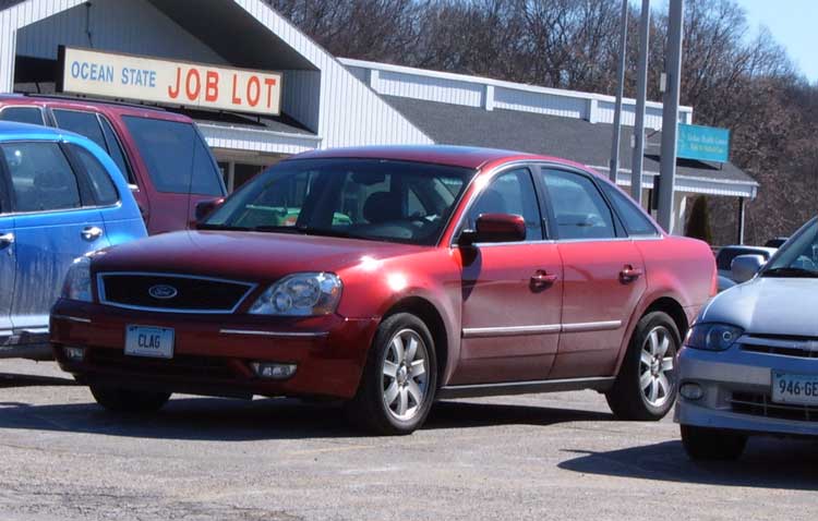 Perhaps surprisingly, that distinction goes to the Ford Five Hundred/Mercury 