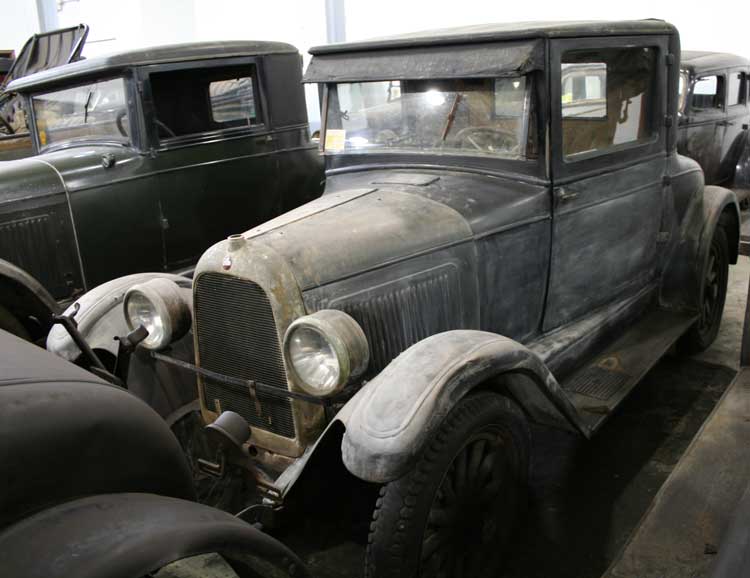 So in 1926 Willys came up with an inexpensive car the Whippet