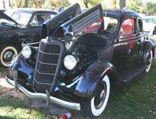 1935 Ford Standard coupe