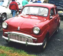 Triumph TR10 sedan = Hershey 2006