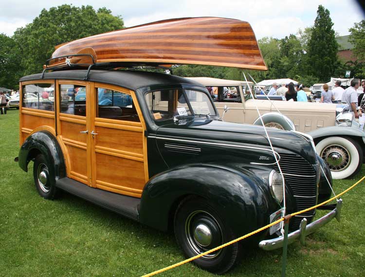 a 1939 Ford Standard station wagon and a 1939 Spirit of Motion